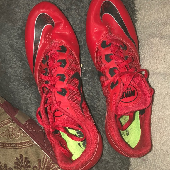 NIKE RACING SHOES CLEETS FOR SUPERIOR TRACTION 12 - Picture 1 of 6